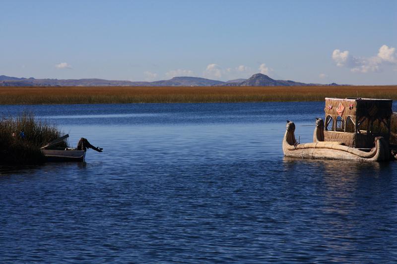 763-Lago Titicaca,isole galleggianti,13 luglio 2013.JPG